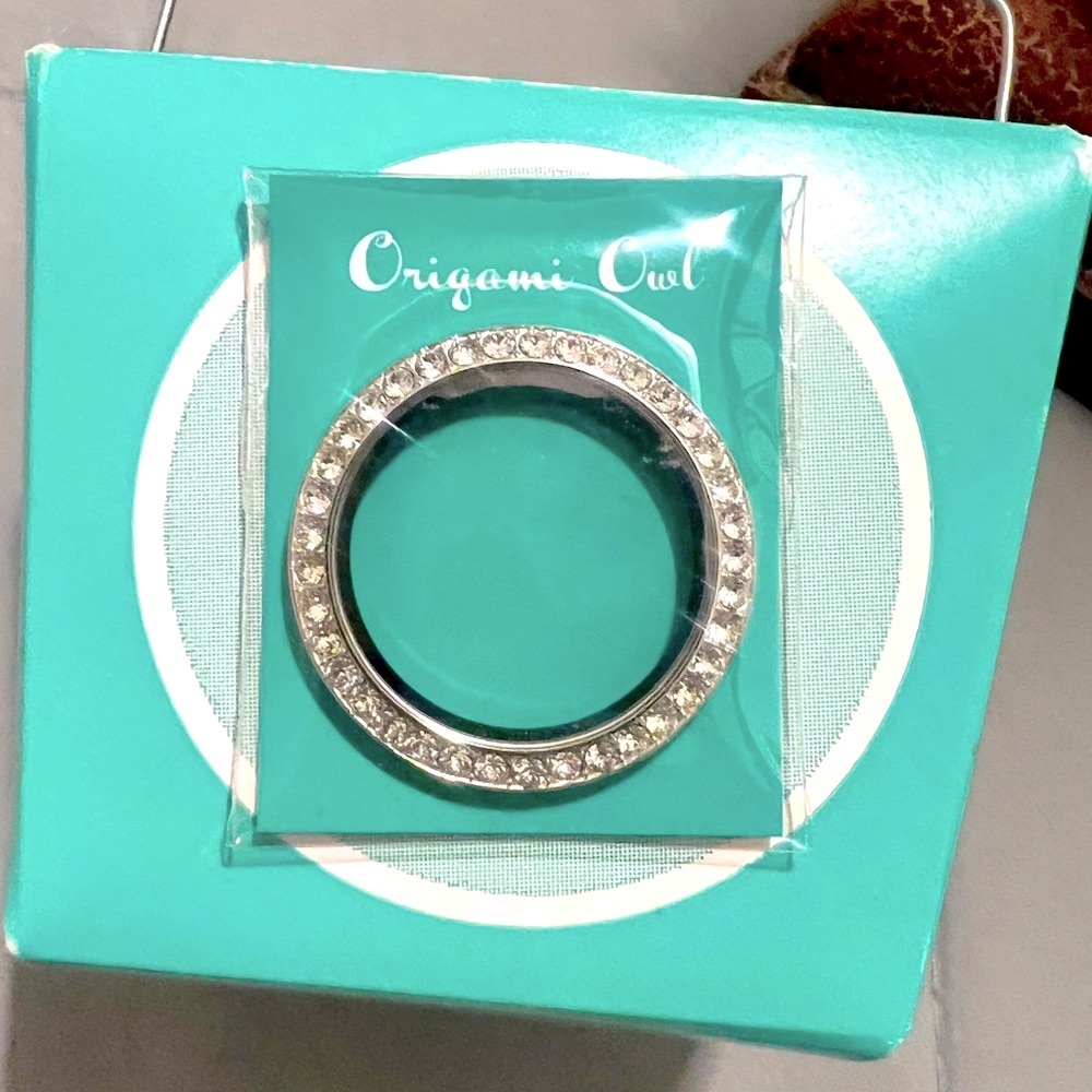 Origami Owl Locket Face with Swarovski Crystals
